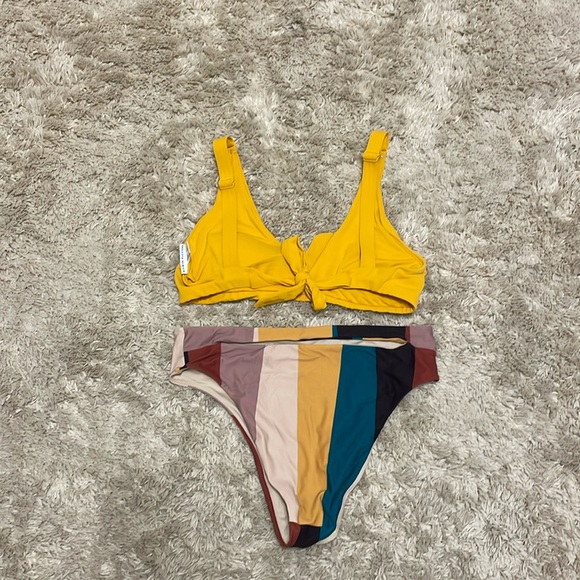 Women’s Bikini Sets - 2 Suits - Picture 3 of 9